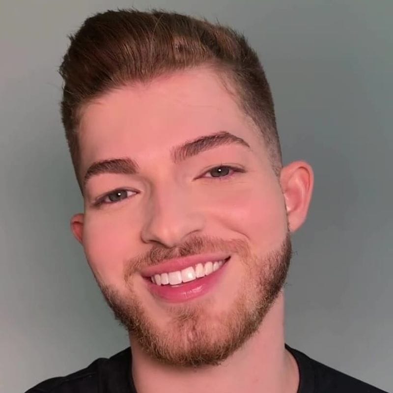 Maquiagem masculina em Governador Valadares no Ateliê SF Beauty
