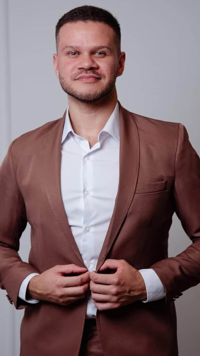 Foto de Samuel Fernandes, maquiador em Governador Valadares
